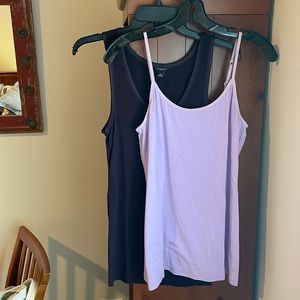 Set of 2 purple tank tops M/L